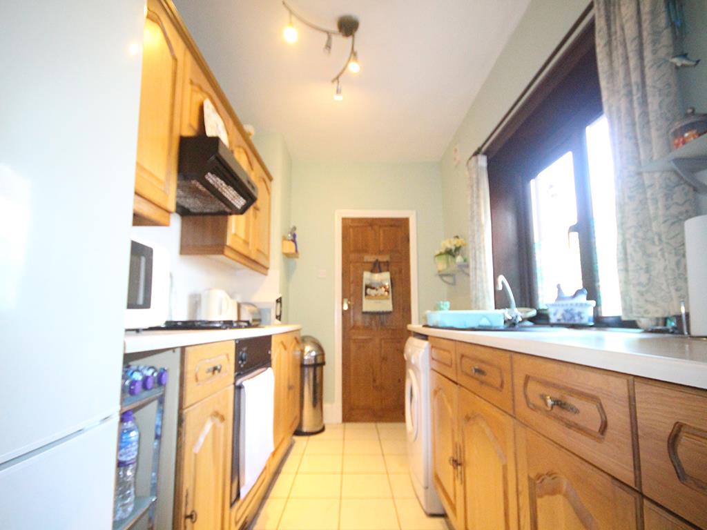 3 bedroom end terrace house For Sale in Barnoldswick - IMG_2048.jpg